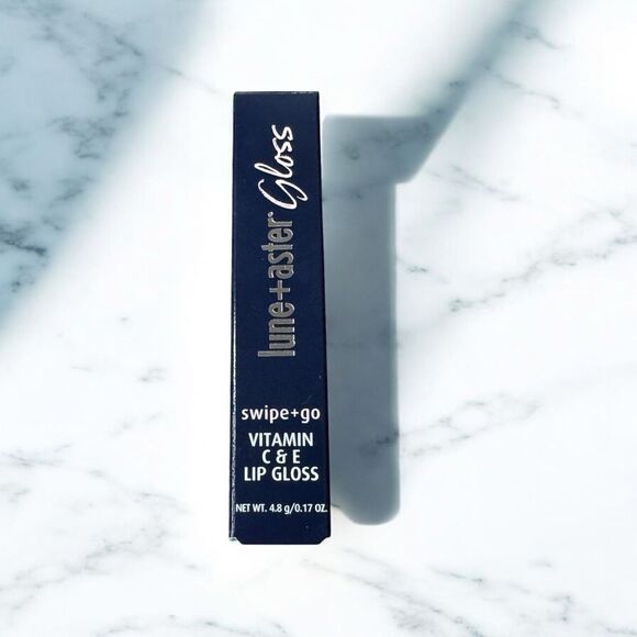 Lune + Aster Shimmering Pink Lip Gloss in Vlogger - Picture 5 of 6